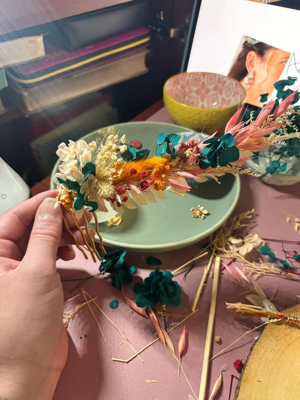 Flores, color y textura · Taller de Milaleon Tocados
